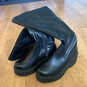 Soda Tillys platform knee high boots